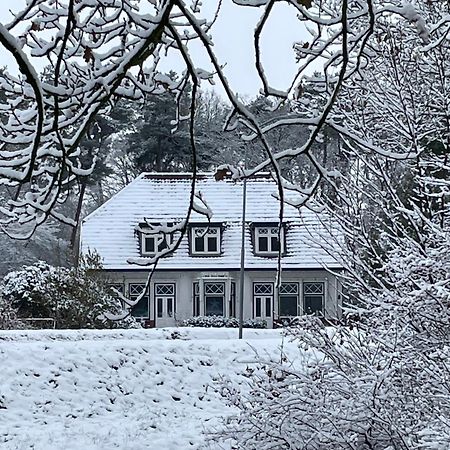 B&B De Zulthe Roden Bagian luar foto