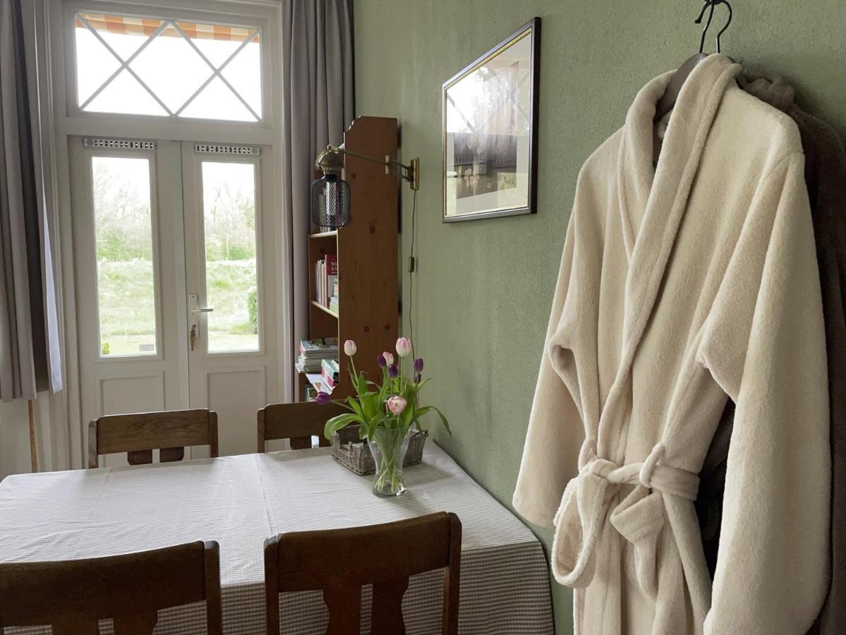 B&B De Zulthe Roden Bagian luar foto
