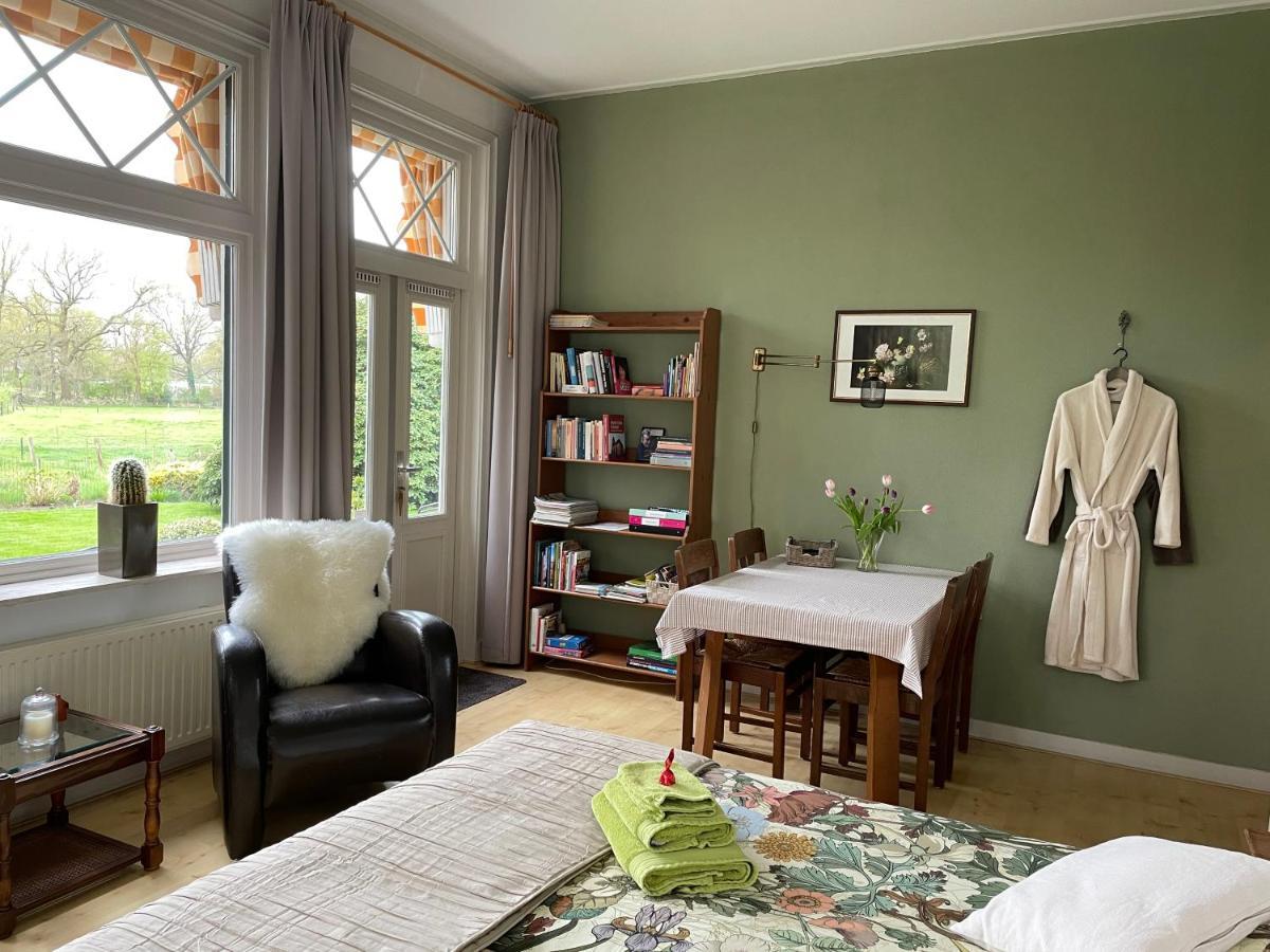 B&B De Zulthe Roden Bagian luar foto